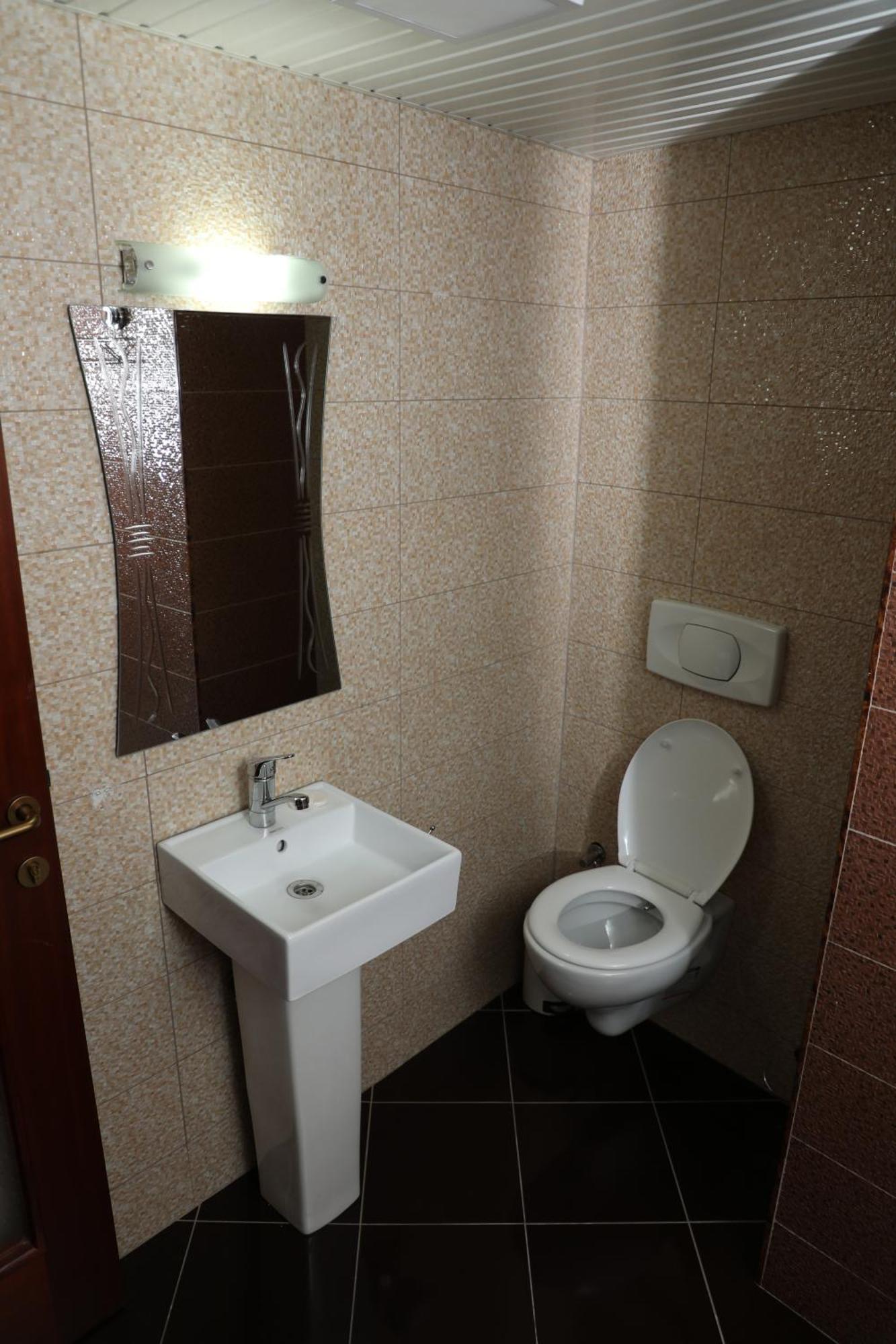 Bruti Hotel Prizren Bagian luar foto