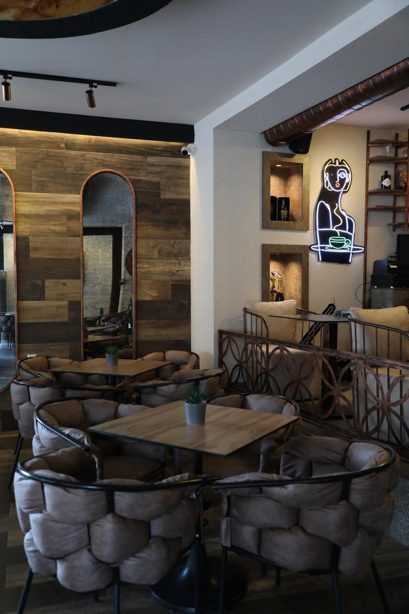 Bruti Hotel Prizren Bagian luar foto